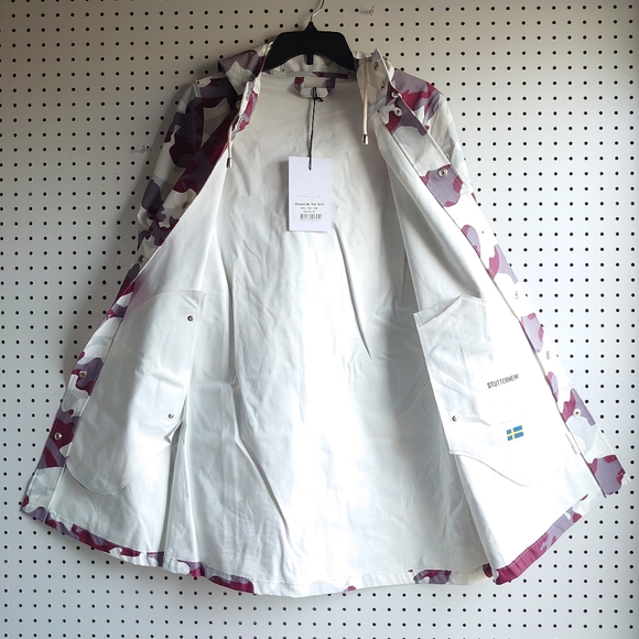 Stutterheim Mosebacke Red Camo Hoodie Raincoat - CHECK LAID FLAT MEASUREMENTS - Picture 7 of 14